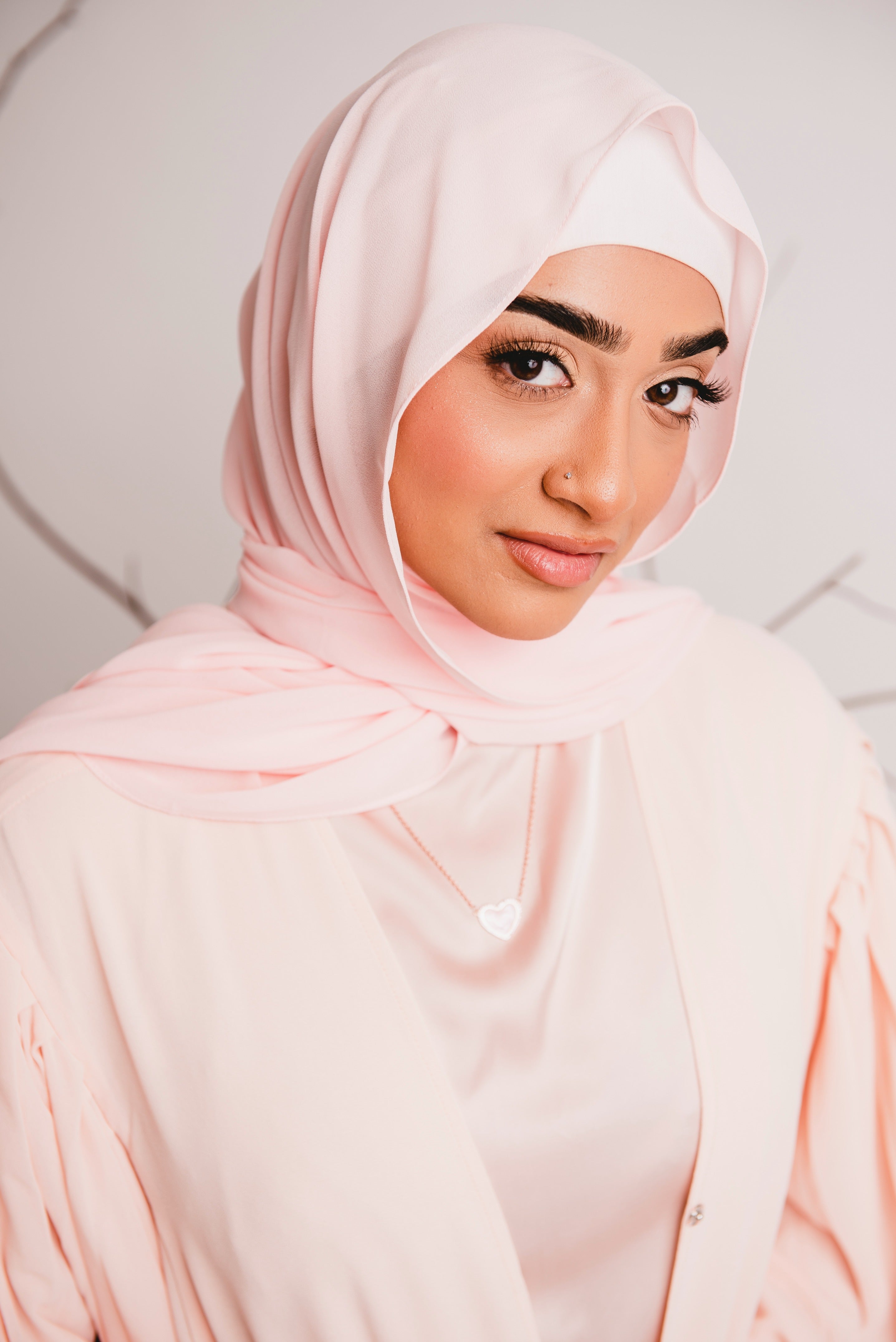 Hijab & Cloth starch spray 500 ml, Women's Fashion, Muslimah